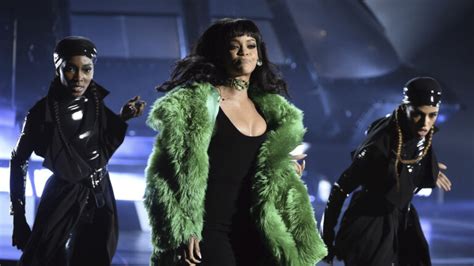 Relive Rihanna's 9 Best Live Performances Outside of Her Super Bowl Halftime Show (VIDEO)