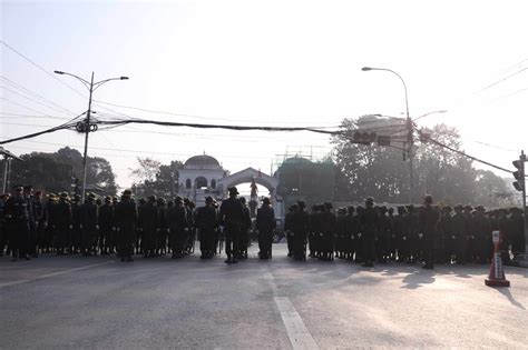 President offers wreath at statue of Prithvi Narayan Shah