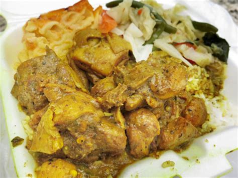 Curry chicken - Nassau, the Bahamas - Local Food Guide