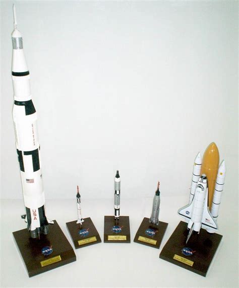 NASA - Space Shuttle and 4 Launch Carrier Vehicle Rocket Collection - 1 ...