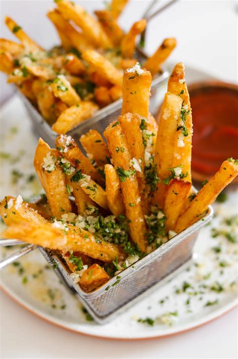 Crispy Garlic Parmesan Fries | Moribyan