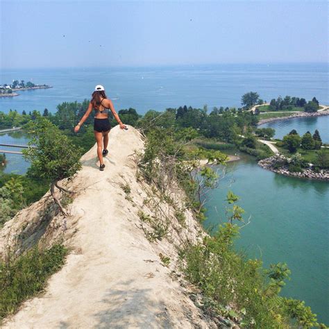 How to get to the top of Scarborough Bluffs in Toronto