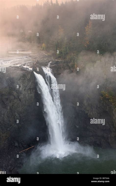 Snoqualmie Falls at sunrise, Snoqualmie, Washington Stock Photo - Alamy