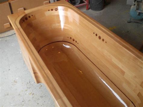 Homemade Wooden Bathtub - DIY Wood Fired Hot Tub | Stock tank hot tub, Diy stock ... - I hope ...