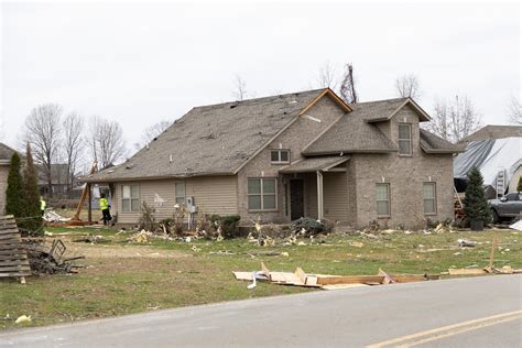 Scammers at work in Clarksville after tornado, here’s how to protect ...