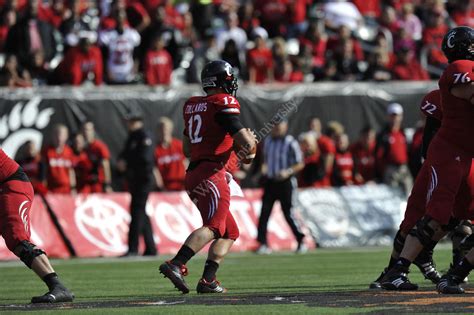 28003 WVU Football Cincinnati November 2011 - wvuphotos