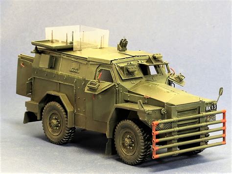 1/35th scale :: British Humber 'Pig' Mk-2 APC