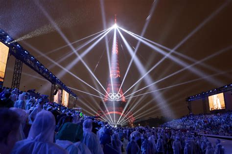 Paris Olympics 2024: City shines in spectacular opening ceremony - Los ...