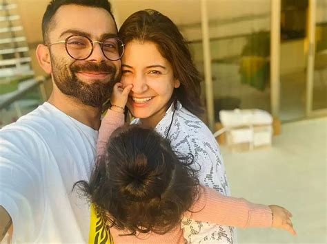 Anushka Sharma shares photos with Virat Kohli and daughter Vamika Kohli ...