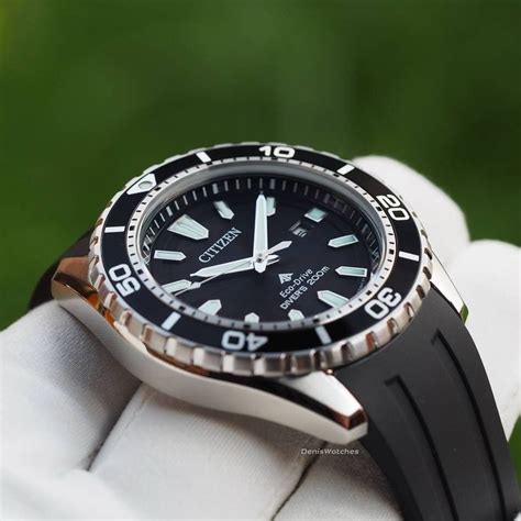 Top 7 Best Automatic Dive Watch Under $500: Tough and Attractive ...