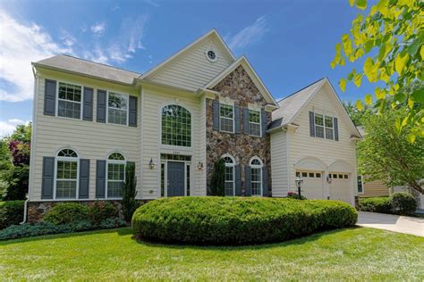 McLean, VA Real Estate - McLean Homes for Sale | realtor.com®