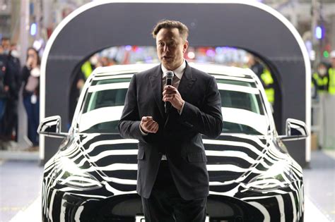 Musk’s $55 Billion Pay Kept Him ‘Engaged’ in Tesla, VC Says - Bloomberg