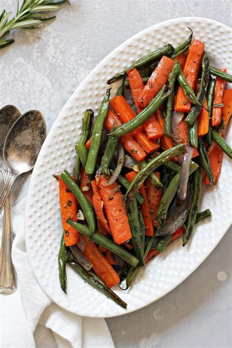 Roasted Green Beans and Carrots - Cook Nourish Bliss