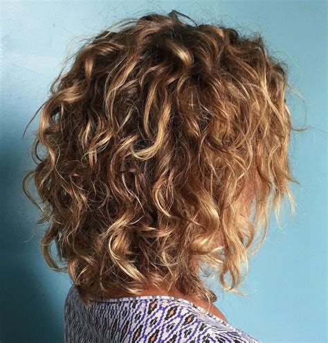 65 Enchanting Curly Bob Haircut Ideas for 2024 | Bob frisur, Bob frisur ...