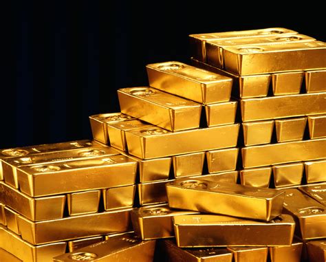 Gold prices rise 1% on global recession fears