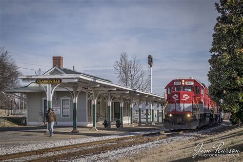 RJ Corman’s Cumberland City local passes the old L&N Railroad Station ...