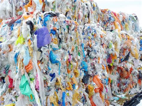 Neste: waste plastic as a raw material - RECYCLING magazine