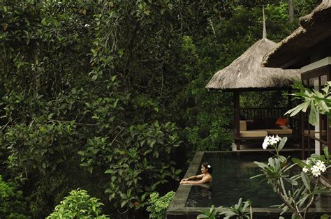 Hanging Infinity Pools in Bali at Ubud Hotel & Resort - Architecture ...