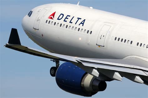 Delta Air Blasted By Flight Attendants Over 'Deeply Concerning' Plans ...