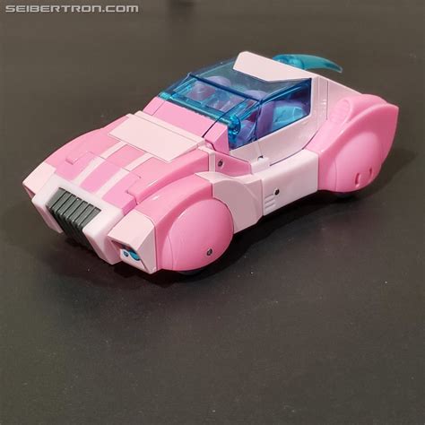 Transformers Cyberverse Deluxe Class Arcee Found At US Retail and Mini Review