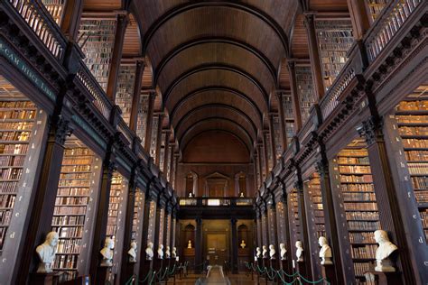 La Old Library de Trinity College à Dublin • Guide Irlande.com