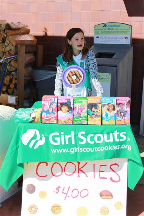 HUNTINGTON BEACH GIRL SCOUT TROOP 746: OUR FIRST COOKIE BOOTH