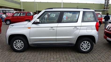 2015-mahindra-tuv300-launch-pics-silver-side - CarBlogIndia