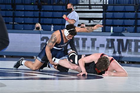 Penn State wrestlers win 8 of 9 NCAA 1st-round bouts to sit 2 points ...