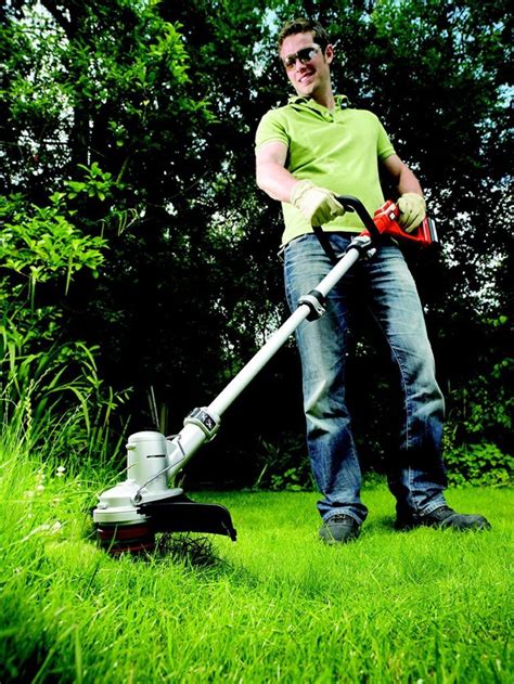 black-decker-glc3630l20-gb-36v-cordless-strimmer-in-action – Grass ...