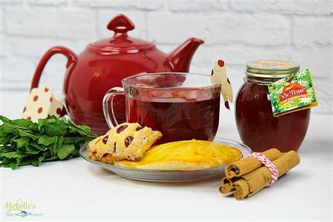 How to Make Canela Tea & Honey Gift Baskets (Mexican Cinnimon Tea Recipe)