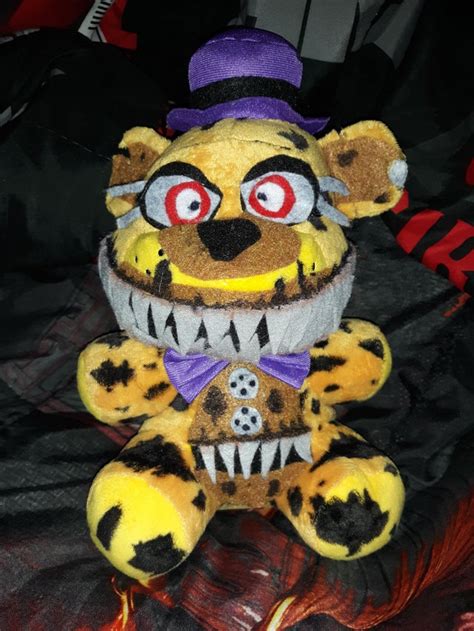 Nightmare fredbear plush : fivenightsatfreddys