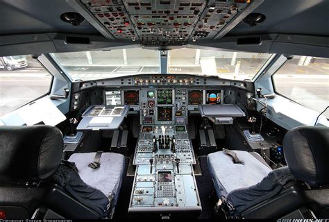 Airbus A340 Cockpit Photo Cockpit Helicopter Cockpit - vrogue.co