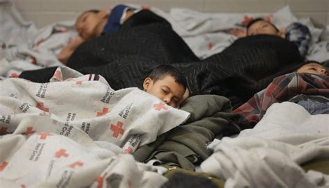 Influx of Immigrant Children Overwhelms Border Patrol Photos - ABC News