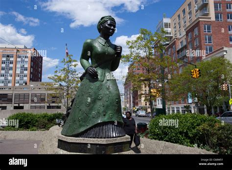 Harriet Tubman Statue High Resolution Stock Photography and Images - Alamy