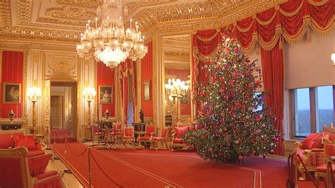 Christmas at Windsor: The Queen's decorations revealed | ITV News