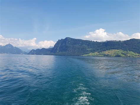 Lake Lucerne, Switzerland [4032x3024] [OC] : EarthPorn