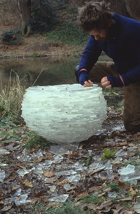 larameeee: Andy Goldsworthy (Ice sculpture)