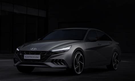 The Hyundai Elantra N-Line arrives with more than 200 CV and sports image