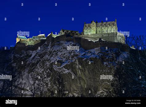 Scottish castles winter snow hi-res stock photography and images - Alamy