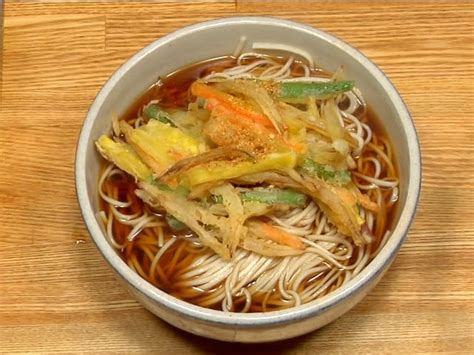 Kakiage Soba Noodles Recipe (Hot Soba with Mixed Vegetable Tempura) - Cooking with Dog