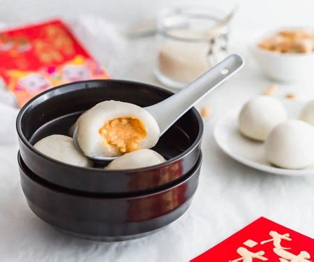 Peanut Tang Yuan (Glutinous Rice Balls) • Curious Cuisiniere