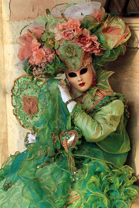 Carnival in Venice - photo taken by BradJill Venice Carnival Costumes ...