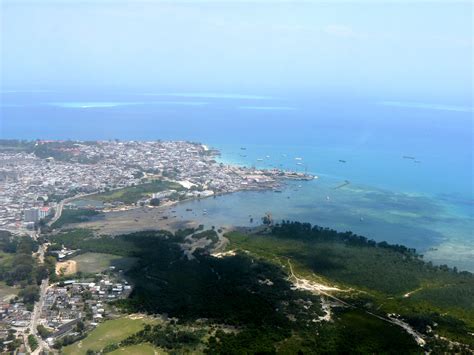 File:Stone Town, Zanzibar (1).jpg - Wikimedia Commons