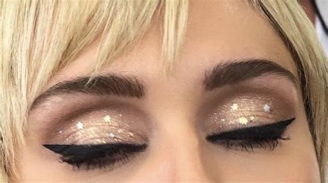 Miley Cyrus | Miley cyrus, Disco makeup, Miley