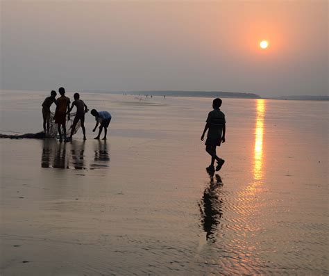 Digha Photo by Dipankar Santra | 4:41 am 30 Oct 2011