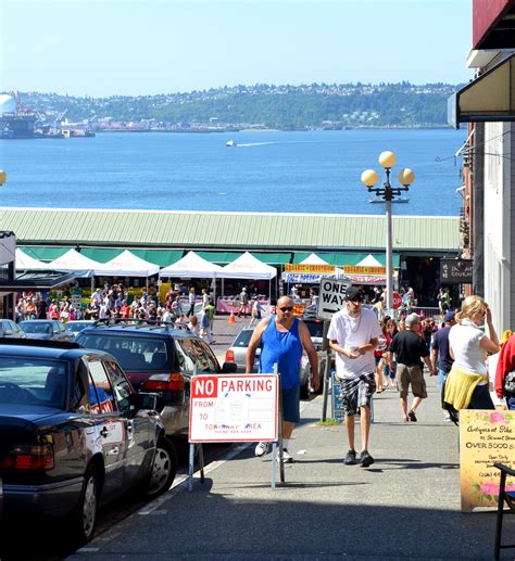 Photo Essay: Seattle's Pike Place Market - Maiden Voyage