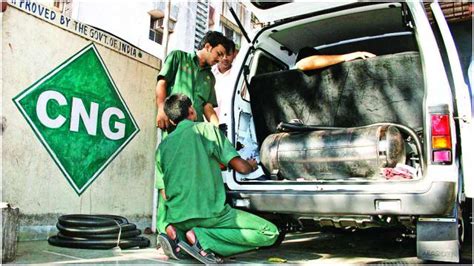 Gujarat Gas revises CNG price by 4.5%, PNG by 5%