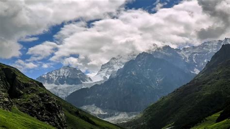 Valley of Flowers - Time Lapse - YouTube