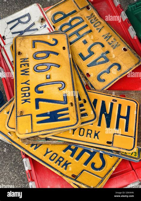 A collection of vintage New York license plates Stock Photo - Alamy