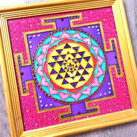 Sri Yantra Vedic astrology Mandala Stained glass Meditation - Inspire ...